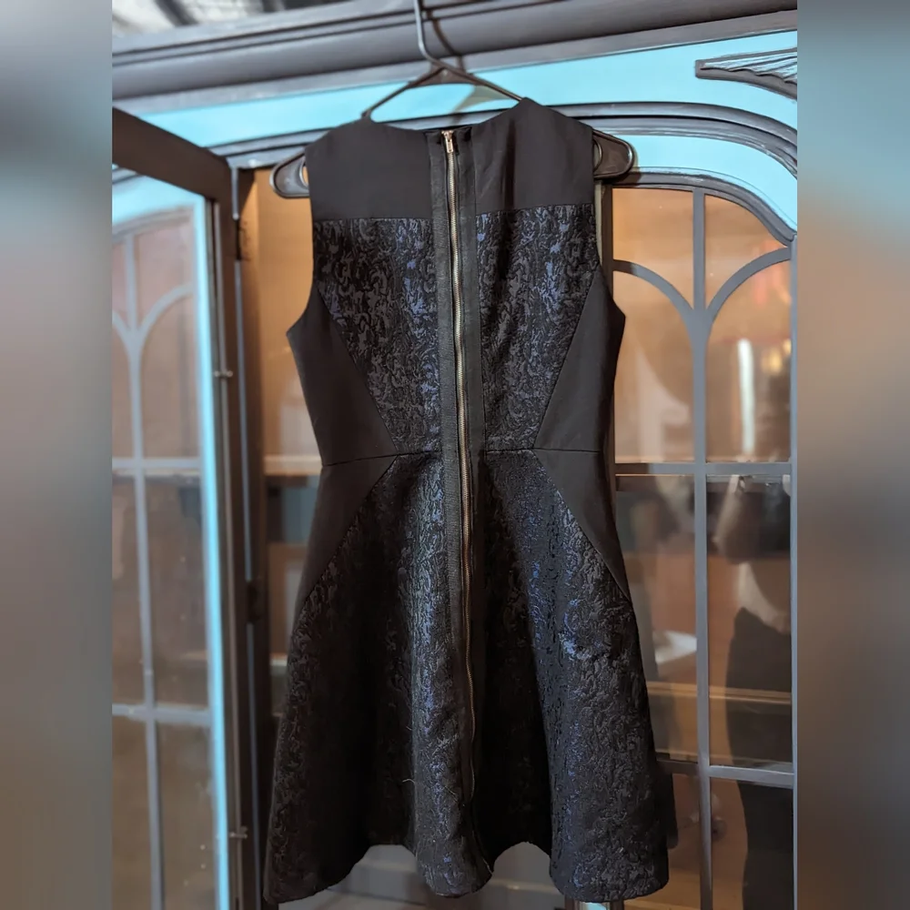 Dress - Picture 2 of 3